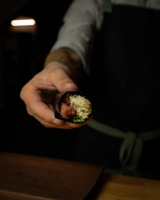 Saru Handroll